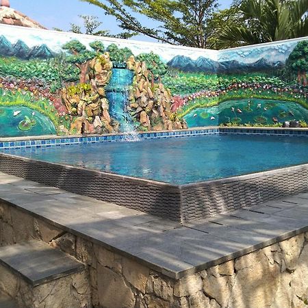 Villa Malang Puncak Buring Exterior foto