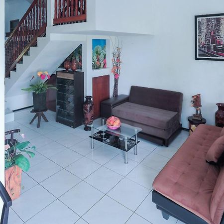 Villa Malang Puncak Buring Exterior foto