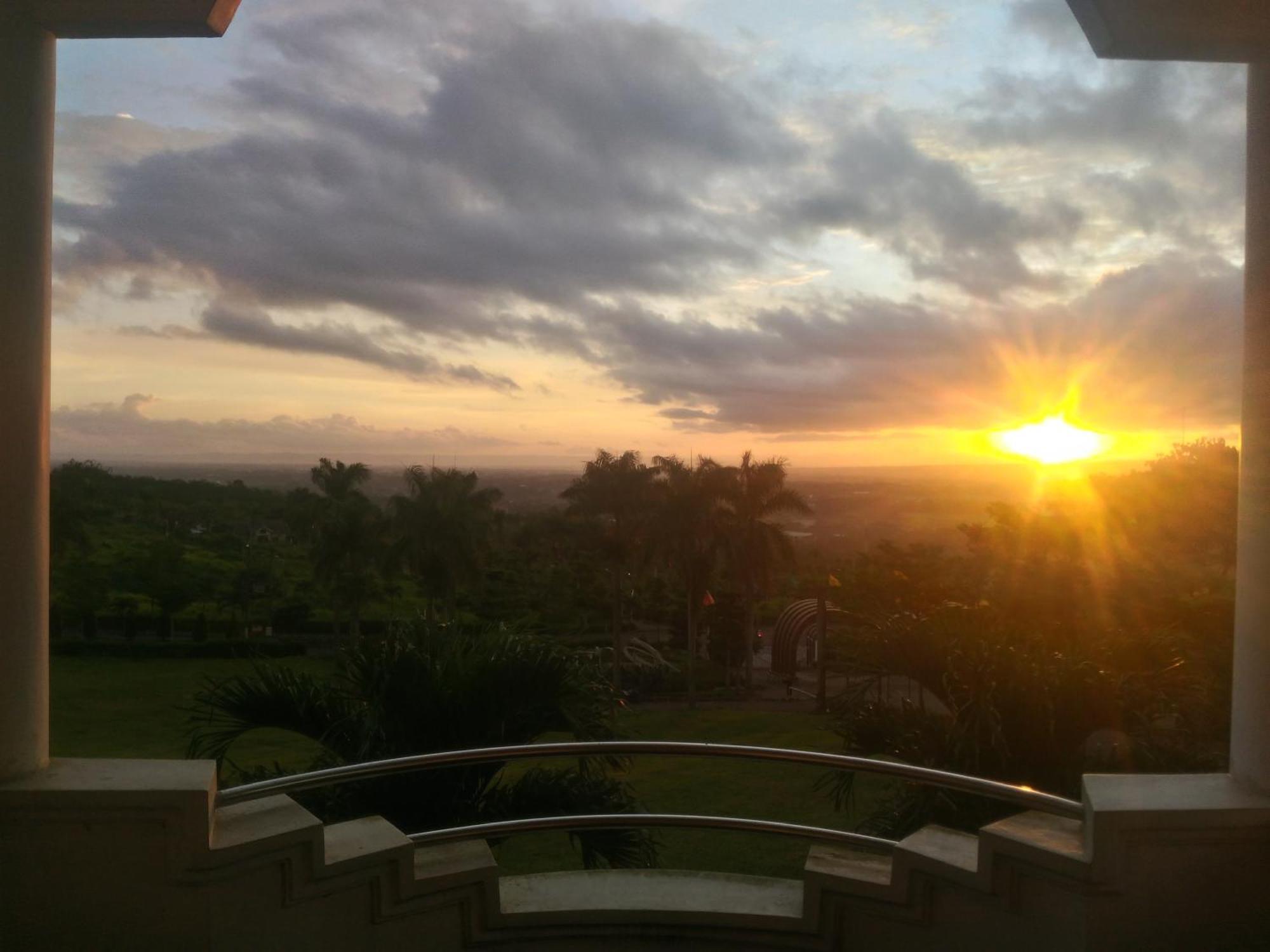 Villa Malang Puncak Buring Exterior foto