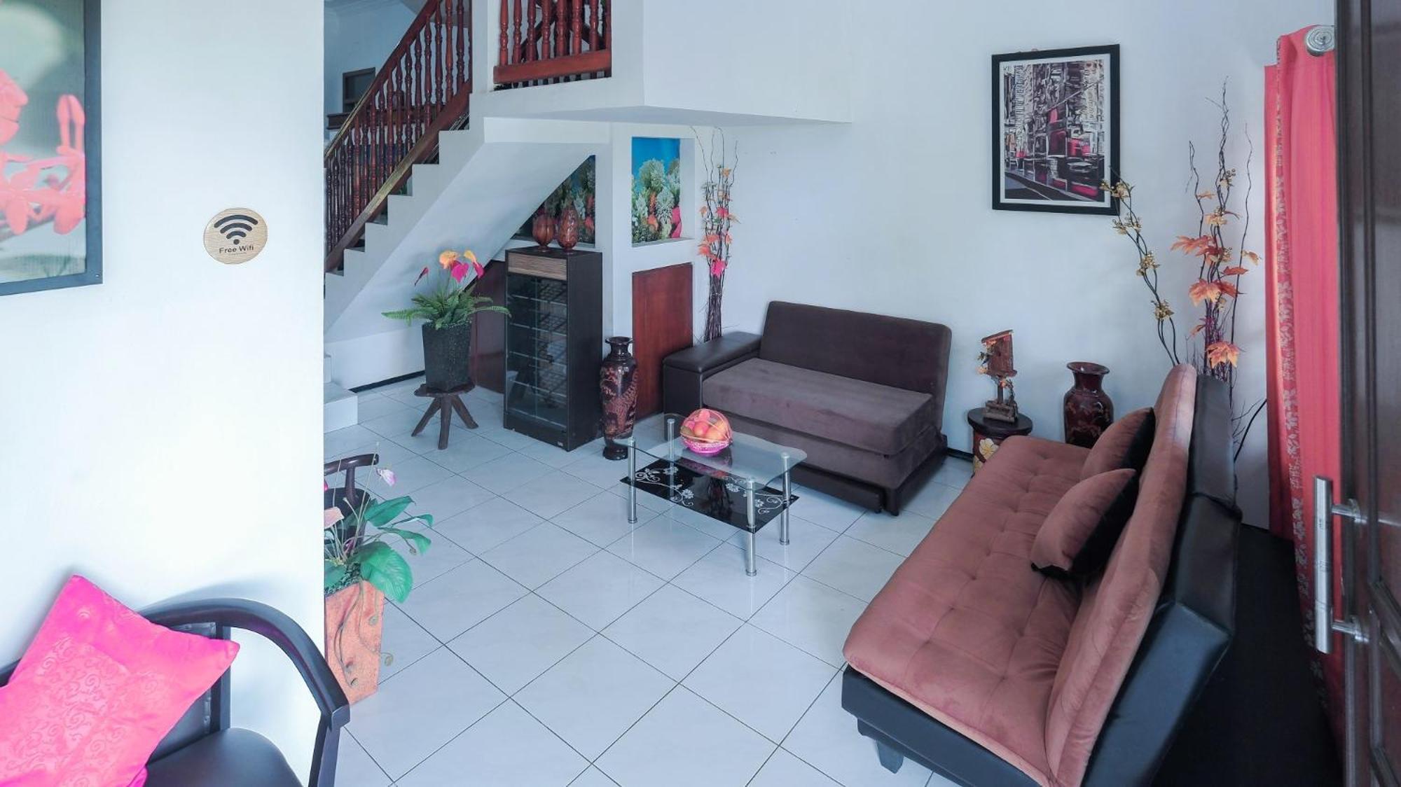 Villa Malang Puncak Buring Exterior foto